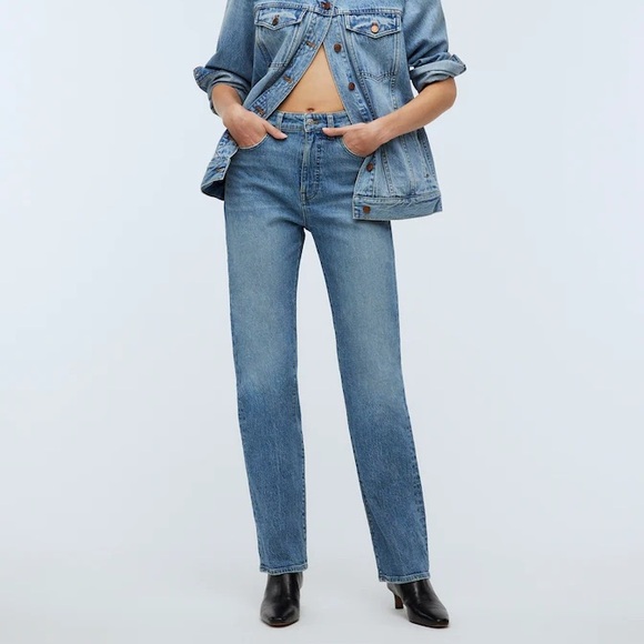Madewell Denim - Madewell The 90’s Straight Jean in Rondell Wash Womens size 30